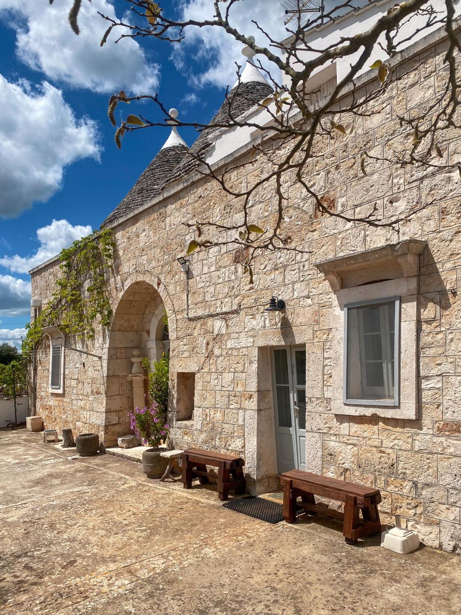Trullo Pinto Apartment Locorotondo Exterior photo